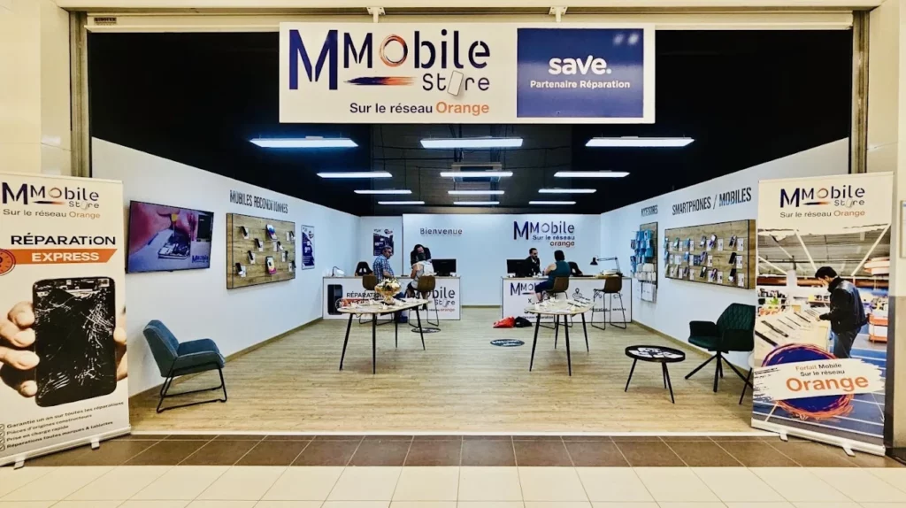 Façade de M'Mobile Store à Creysse, magasin de téléphonie mobile.