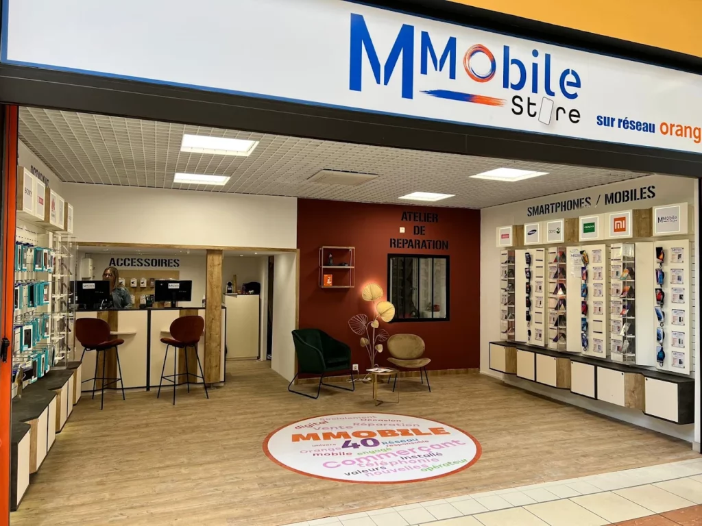 Façade de M'Mobile Store à Soustons, magasin de téléphonie mobile.